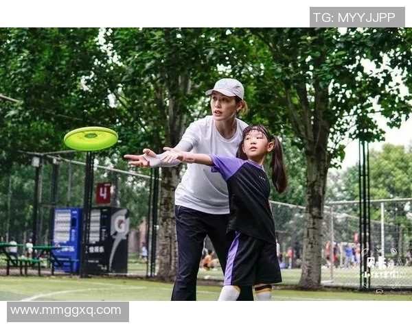 从零基础到飞盘高手全面指南助你掌握飞盘技巧与力量训练秘诀